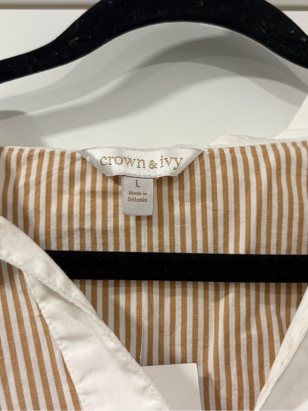 3/$20 crown & ivy Tan and White Striped Collared Shirt (NWT) - Picture 4 of 5